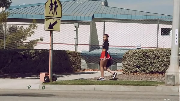 Liza Rowe Bends Over For An Experienced Stallion’s Fat Cock