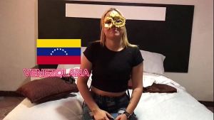 CASTING – “Trabajo Vendiendo Micas y Cases Mi Sueldo No Es Suficiente” MIRA EL FINAL ft. La Chica de Fresa