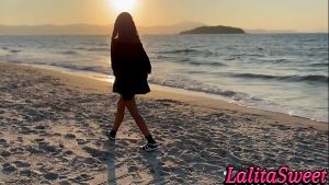 MAGRINHA GOSTOSA DE COPACABANA ME LEVOU PRA SUA CASA E ME DEIXOU COMER SUA BUCETA BRONZEADA