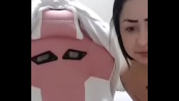 Paulistinha se masturbando gostoso