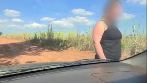 Dando carona para PAWG na estrada e a safada gozou no meu carro! Sophie HelenAss