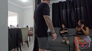 FODI A MULHER DO CORNO NO PELO E QUASE FUI PEGO