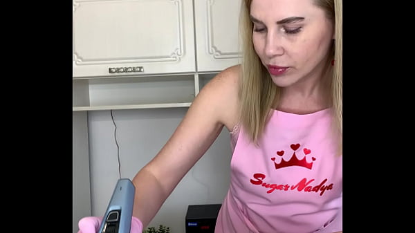 Hot chick gives a hard cock a waxing