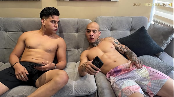 dos hermanastros de enorme verga se follan a su hermanastra bbw de enorme trasero – Emily Fox