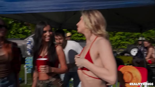 Partying In The Bush / Reality Kings