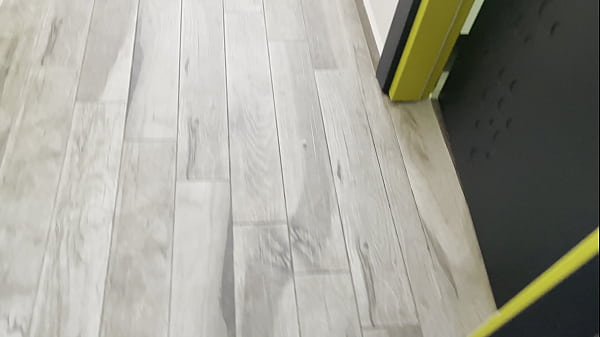 Arab maid gets creampied by hotel client