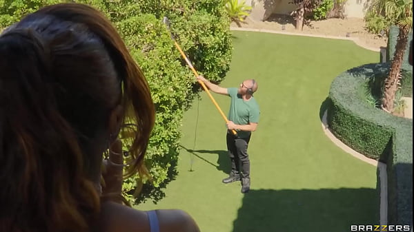 Climb In Her Window, Cum In Her Mouth – Mena Carlisle / Brazzers  / stream full from www.zzfull.com/windo