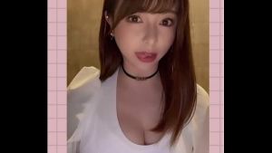 Drawing Beautiful Asian MILF with Hachura at Sketchbook iOS