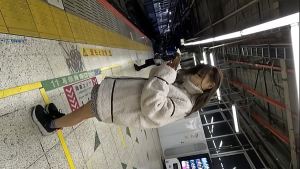 【彼チ●ポをハメた直後のトロまんを目の前でNTR】公園でのんびりピクニックデート～自宅でお泊りセックスを盗撮。仲良く眠るカップルに忍び寄り中出しマーキング【パンチラ盗撮/電車痴●/自宅侵入】