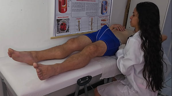 ENFERMEIRA se excita com pau do PACIENTE