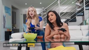 Gamer’s Tits On Glass Roxie Sinner / Brazzers/ Enter XVPROMO on official site for discount