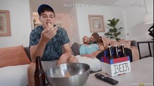 Horny GF Gets a Sneaky Creampie – Kenzie Love / Brazzers  / stream full from www.zzfull.com/chips