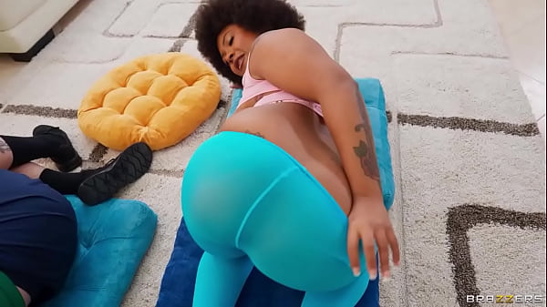 Detecting Some Booty Avery Jane / Brazzers/ Enter XVPROMO on official site for discount