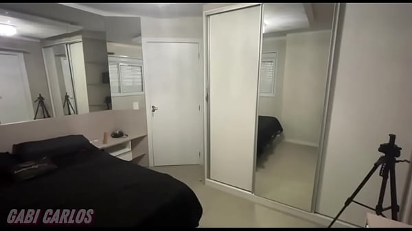 Masturbação solo caseira e muito sensual! Gozei muito com meu pau amigo!