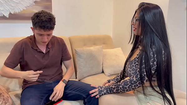 My BBW MILF seduces me to cheat behind my girlfriend’s back and makes me cum all over her glasses! – Pipeboy & Antonella Jones