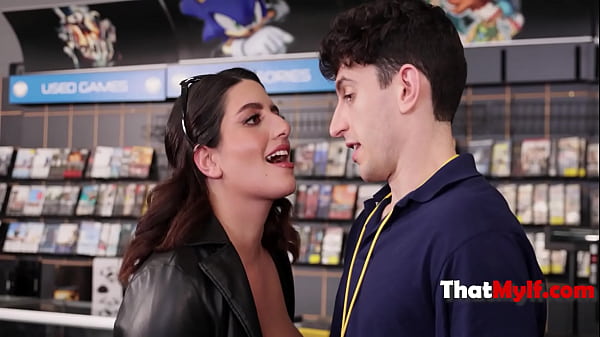 Thick Bored Housewife Finds Excitement Fucking Blockbuster Employee