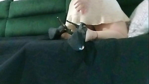 Vivi Guedez – Hot married woman cheated on her husband with his best friend!