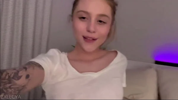 Homemade porn of a cute blonde