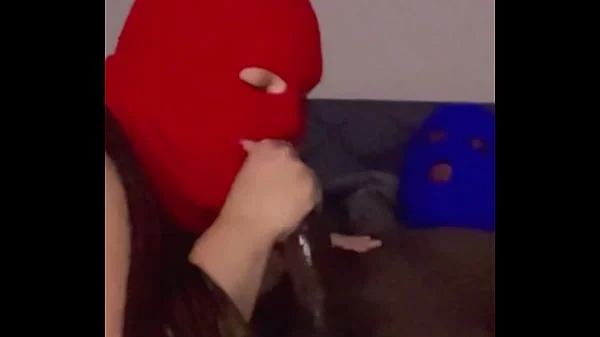 Latina BBW Wife Deepthroats a Amateur