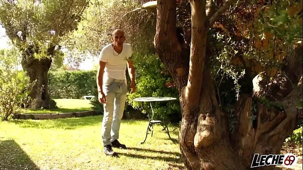 Squirt al aire libre PART1 – LECHE69