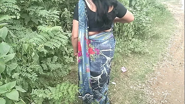 फ्रेंड की स्टेप मॉम को जंगल से उठा के होटल में xxx चुदाई