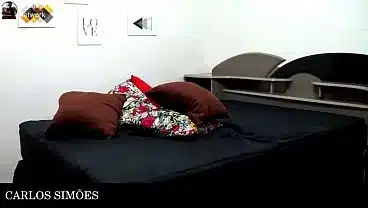 身材迷人,化学反应爆棚,与天赋异禀的男友共度火热时刻。