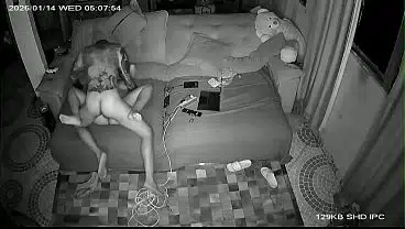 namorada e pega traindo o namorado com o irmão dele caiu na net