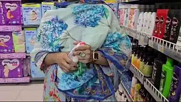 Omg Stranger Caught Girl in the Park His Fingers Under My pussy