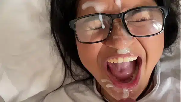 Recopilación de mamadas y corridas faciales