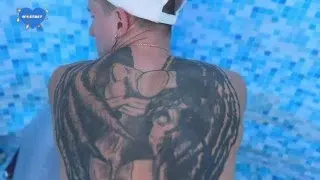 80 The boss got excited about cleaning the guy and couldn’t resist fucking him