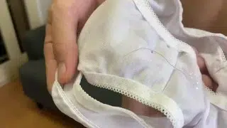 #88 貰ったお漏らしパンツを嗅ぎながらオナニー