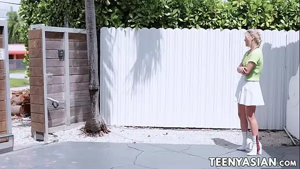 Cute Asian teen Sofia Su moans while fucked by delivery guy