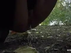 Deutsches Strullerbabe beim Blasen und Bumsen aufgenommen