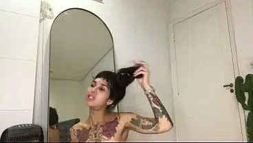Sexy girl in long video changing clothes, masturbating and even doing some yoga. Hairy armpits sexy pv