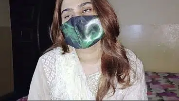 Stepsister Invite me Bedroom and share bed