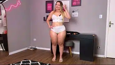 TODA SAFADA SE ABRINDO NO YOGA