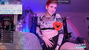 1-28-22 | Red haired baddie plays with her pussy on cam