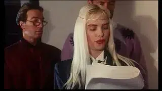 Cicciolina is expert about wet pussy – (The unforgettable Vintage porn in Full HD Restyling)