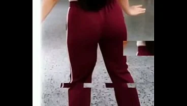 COLEGIALA CULONA!! BAILA MOVIENDO RICO ESE CULO Y LUEGO SE LA FOLLAN!! MIRA SUS VIDEOS COMPLETOS EN ESTE CANAL!!!!