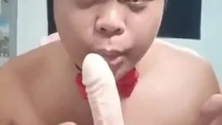 I want to suck my dad’s cock but his not here so I suck his toy