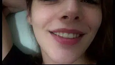 Novinha e branquinha faz sexo anal sujo e selvagem sem camisinha! POV Amador