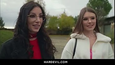 Princess Alice’s Wild Threesome: A Sensational Anal Experience