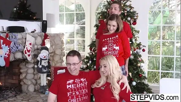 Riley Mae bangs her stepbro at xmas