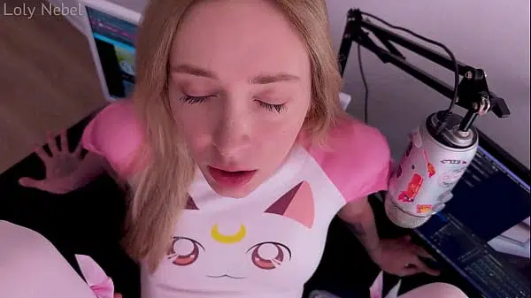 Stepsister is engaged in webcam?! I’ll tell everyone about it!