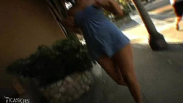 TeasersVod.158.Lola.Banks-Upskirt