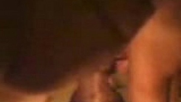 ××“× ×•×—×•×” 1